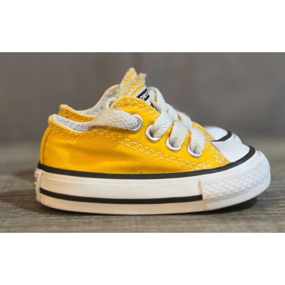 Converse Chuck Taylor All Star Lace Up Sneakers Infant Size 2 Gold Yellow